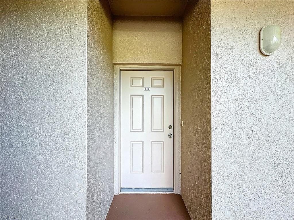 8570 Kingbird LOOP # 516, ESTERO FL 33967-1