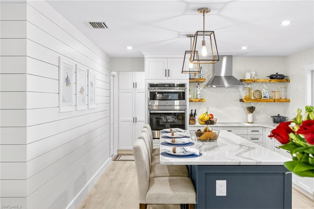 941 Pecten CT, SANIBEL FL 33957-17