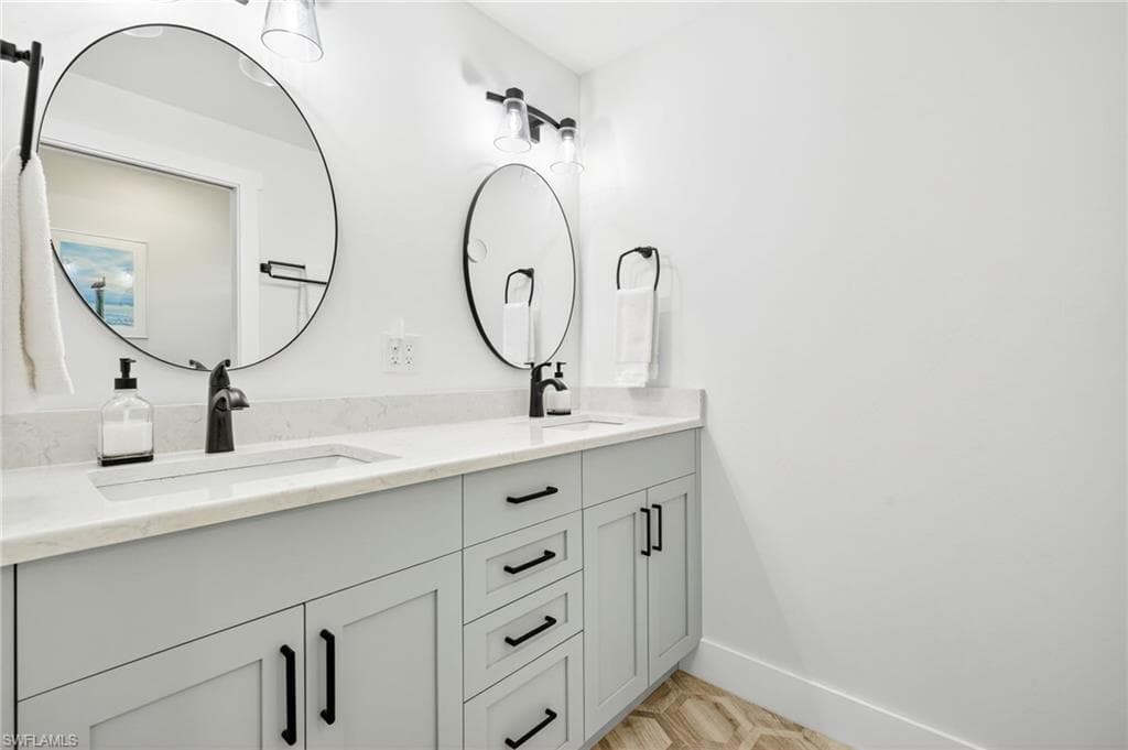 941 Pecten CT, SANIBEL FL 33957-28