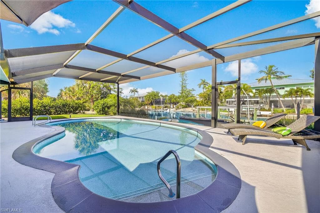 941 Pecten CT, SANIBEL FL 33957-3