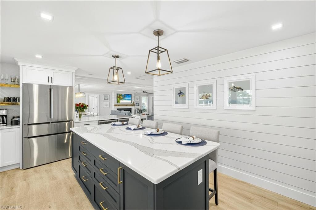 941 Pecten CT, SANIBEL FL 33957-20