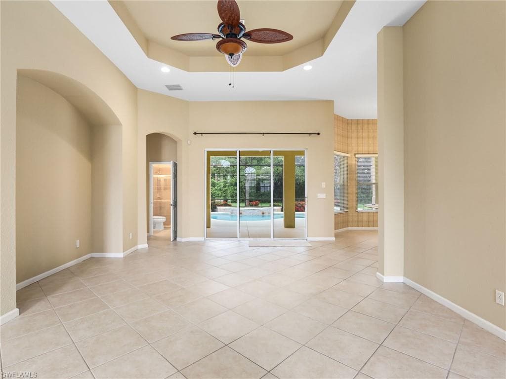 7914 Founders CIR, NAPLES FL 34104-5