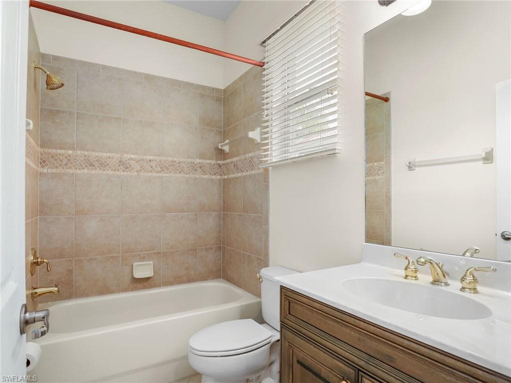 7914 Founders CIR, NAPLES FL 34104-18