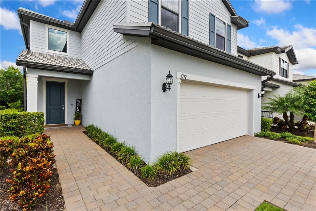 4792 Crested Eagle LN, FORT MYERS FL 33966-19