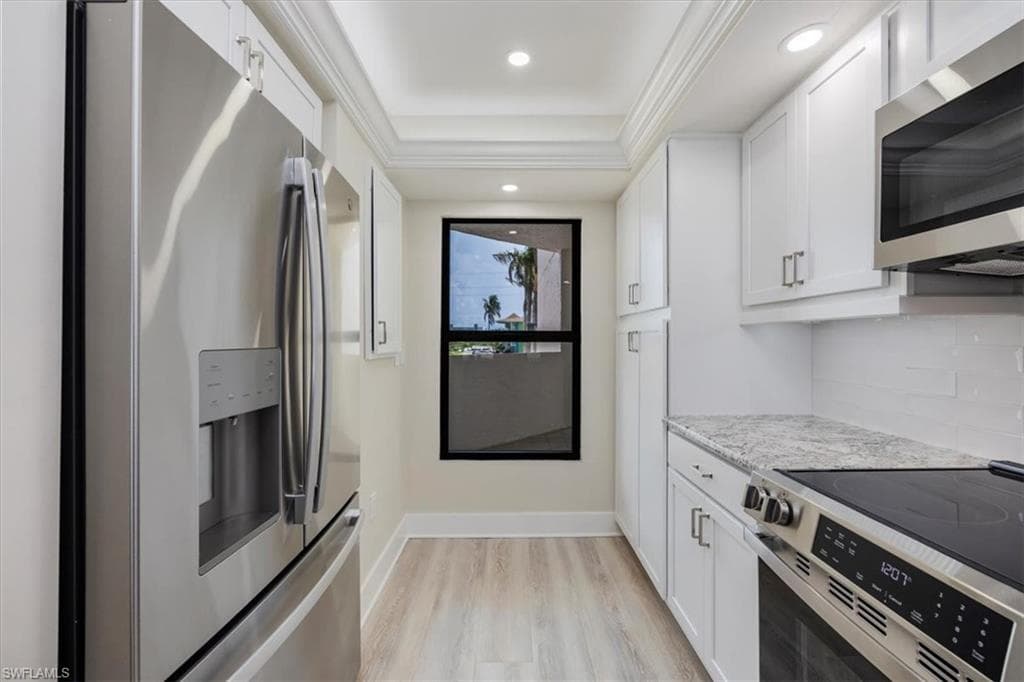 7650 Estero BLVD # 202, FORT MYERS BEACH FL 33931-11