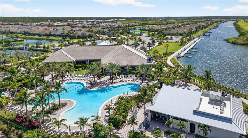 17333 Corsini DR, FORT MYERS FL 33913-38