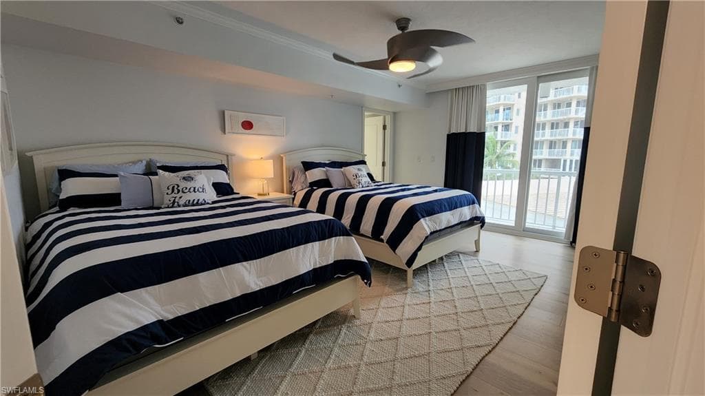 20 Seagate DR # 301, NAPLES FL 34103-15