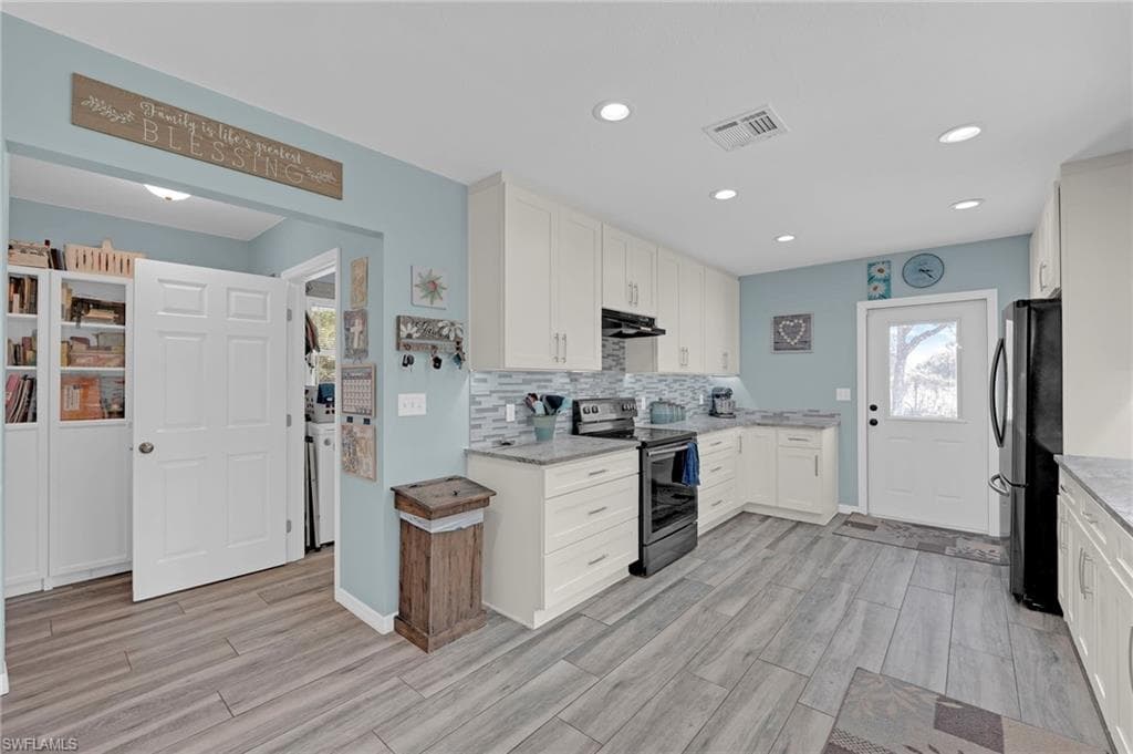 1133 Crescent AVE, LABELLE FL 33935-29