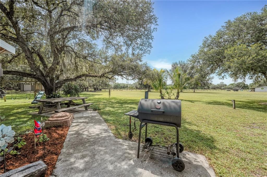 1133 Crescent AVE, LABELLE FL 33935-37