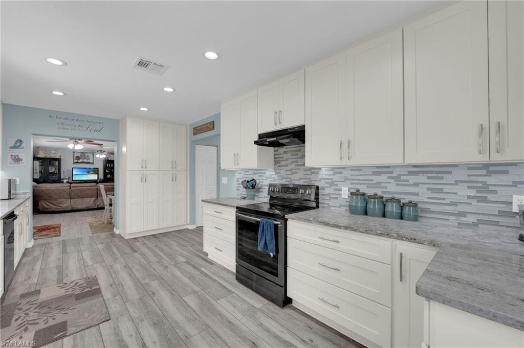 1133 Crescent AVE, LABELLE FL 33935-30