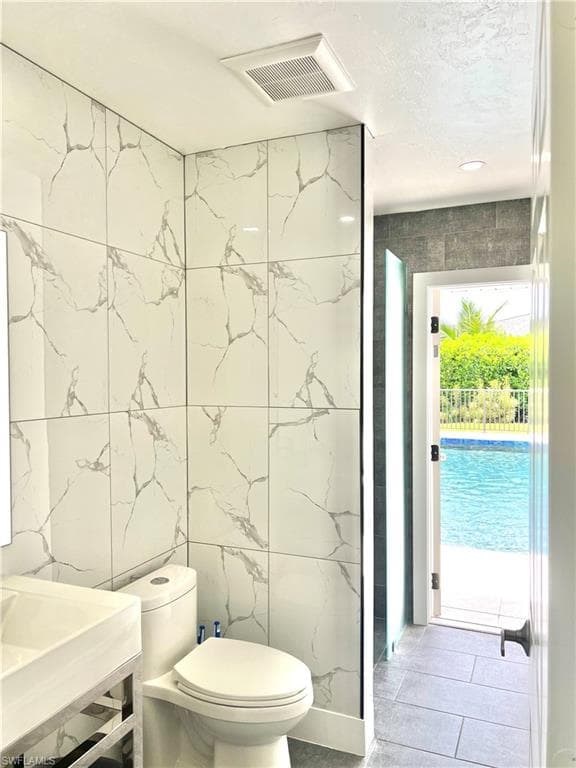 1919 Countess CT, NAPLES FL 34110-17