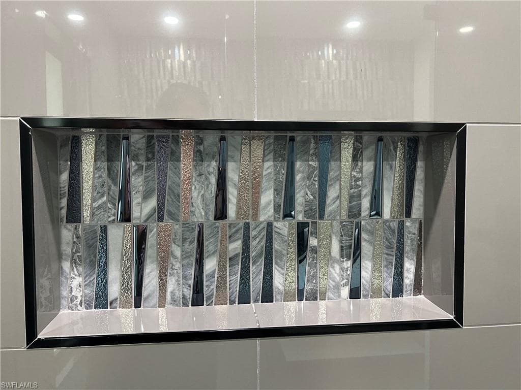 1919 Countess CT, NAPLES FL 34110-20