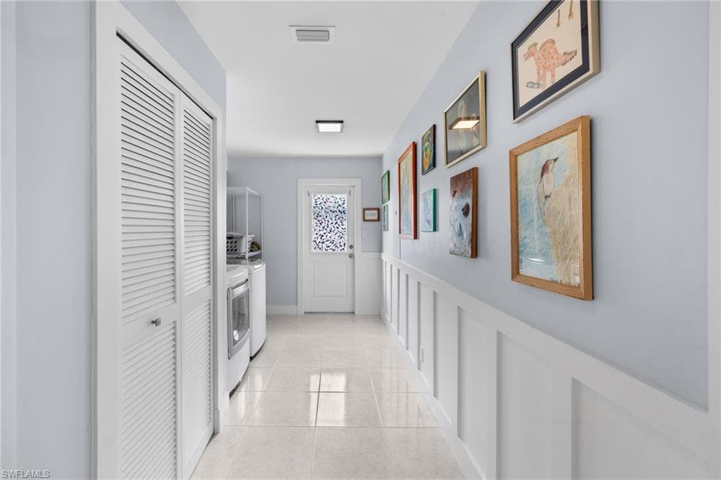 1252 Pompei LN, NAPLES FL 34103-39