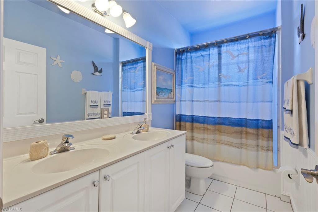 1289 Barrigona CT, NAPLES FL 34119-26