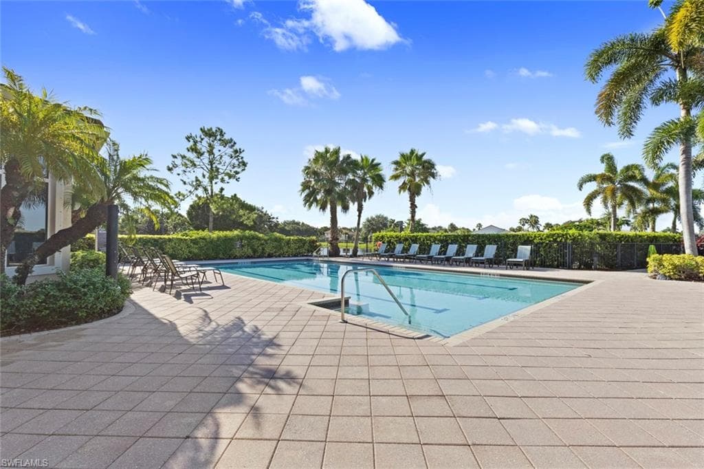 1289 Barrigona CT, NAPLES FL 34119-37