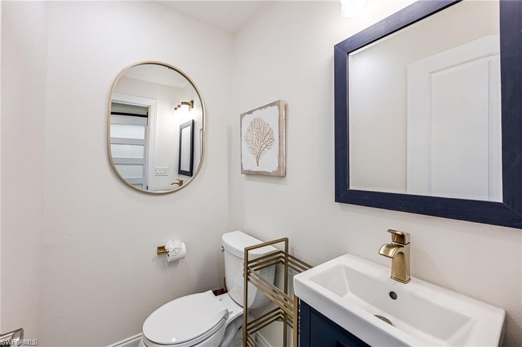 203 1st ST, BONITA SPRINGS FL 34134-29