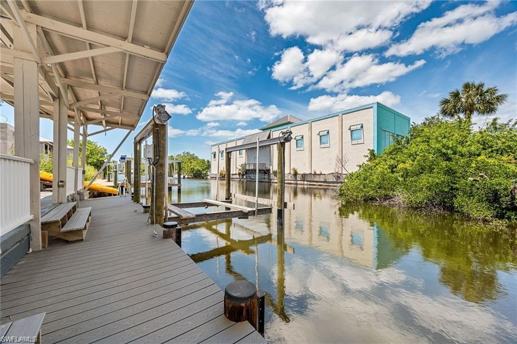 203 1st ST, BONITA SPRINGS FL 34134-37