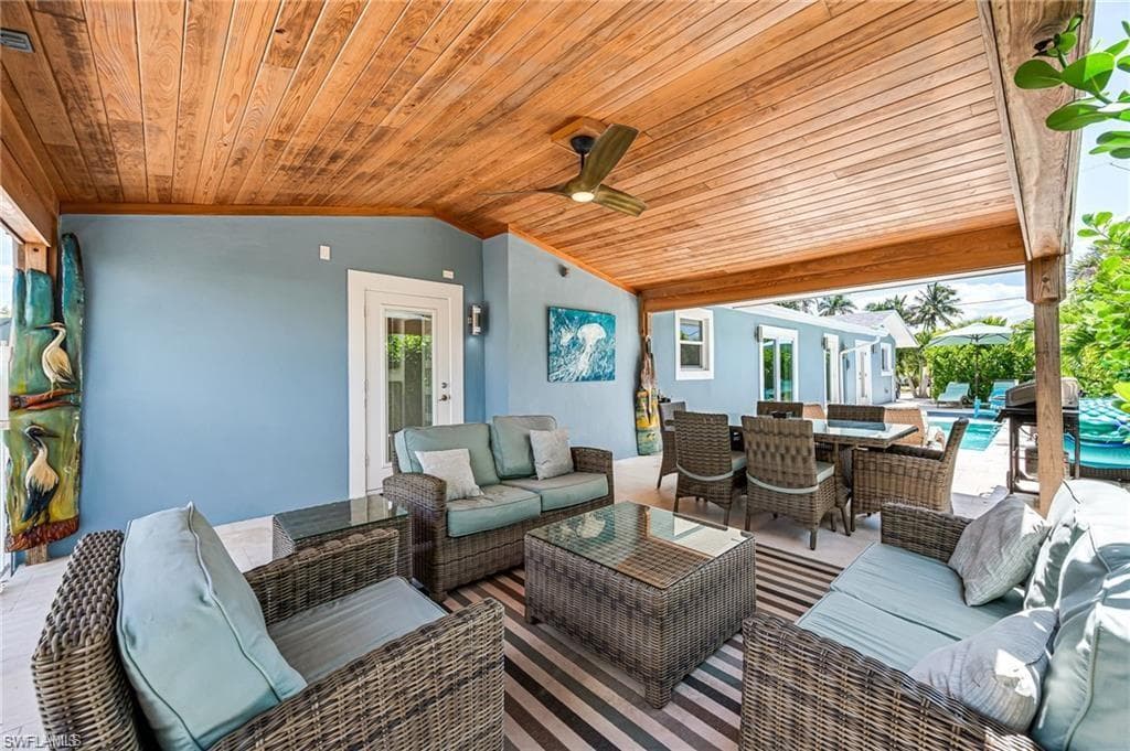 203 1st ST, BONITA SPRINGS FL 34134-30