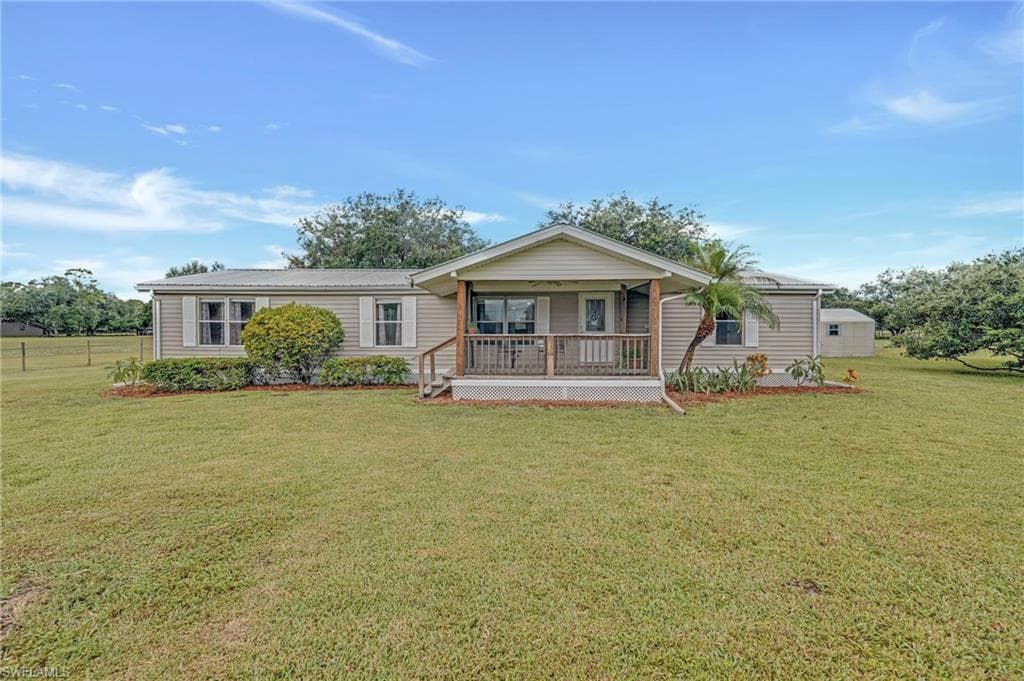 1211 Crescent AVE, LABELLE FL 33935-47