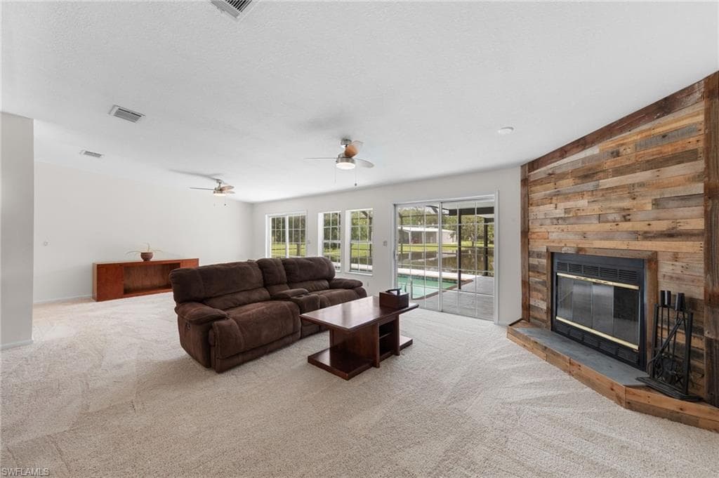 18405 Dykes RD, ESTERO FL 33928-6