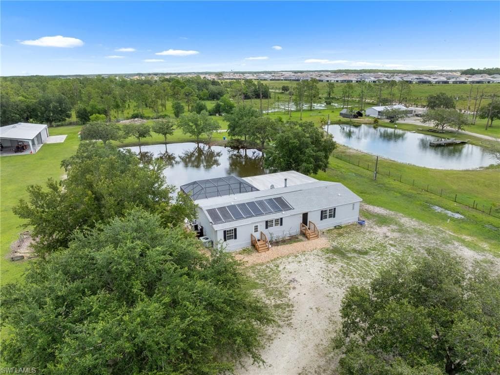 18405 Dykes RD, ESTERO FL 33928-44