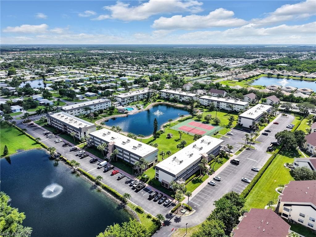 1004 Manatee RD # H202, NAPLES FL 34114-25