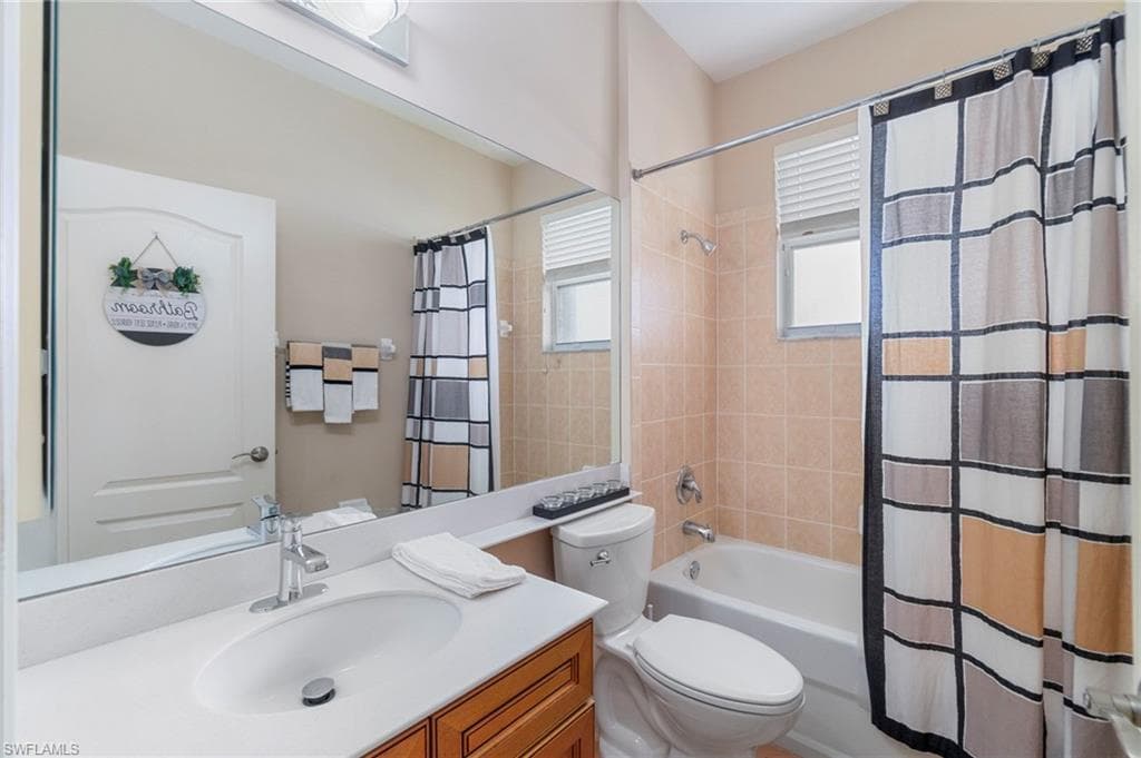 9921 Rookery CIR, ESTERO FL 33928-37