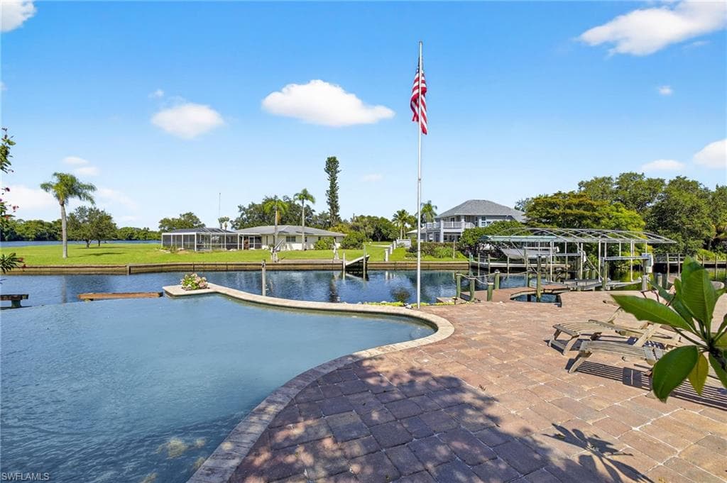 18071 Traverse DR, ALVA FL 33920-22