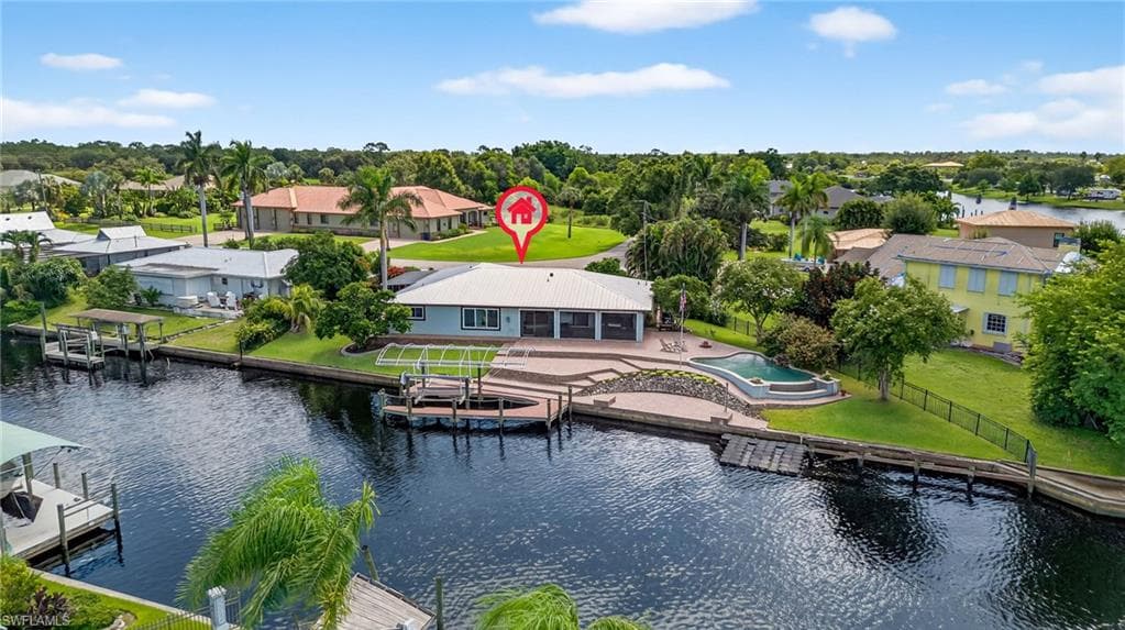 18071 Traverse DR, ALVA FL 33920-39