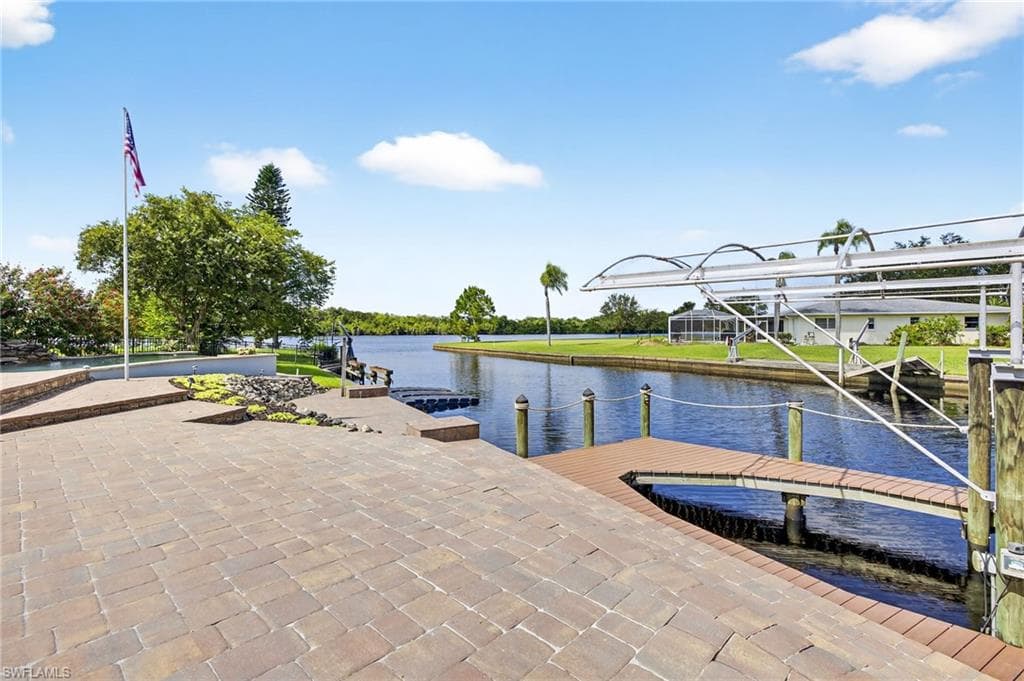 18071 Traverse DR, ALVA FL 33920-28