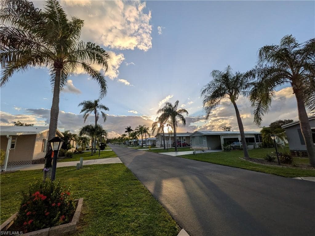 10750 Wales Loop LOOP, BONITA SPRINGS FL 34135-1