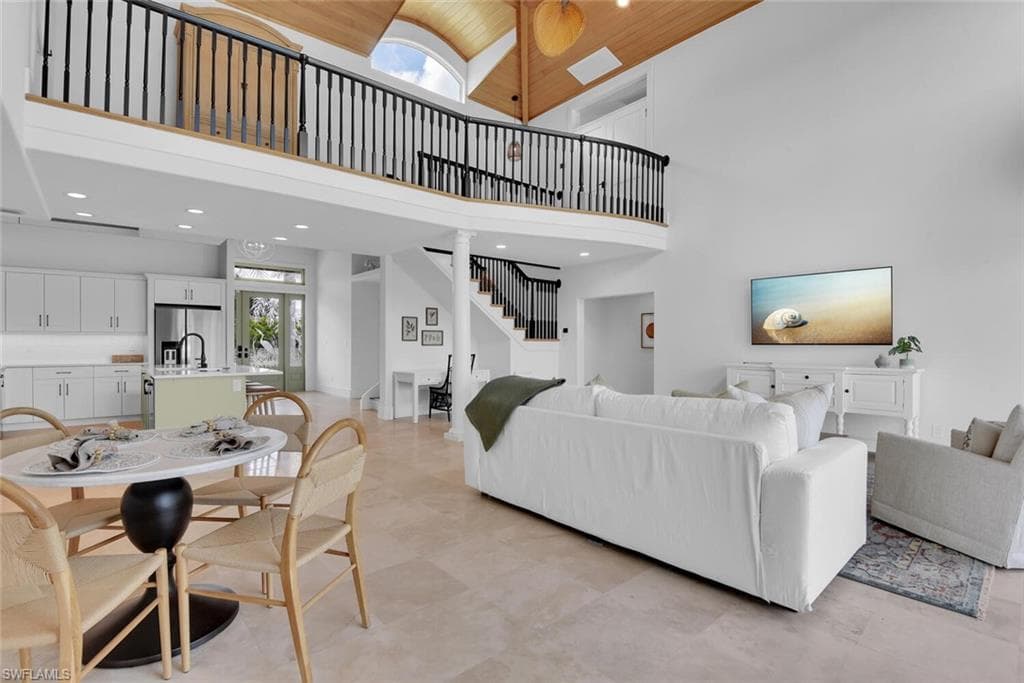 215 Mooring Line DR, NAPLES FL 34102-16