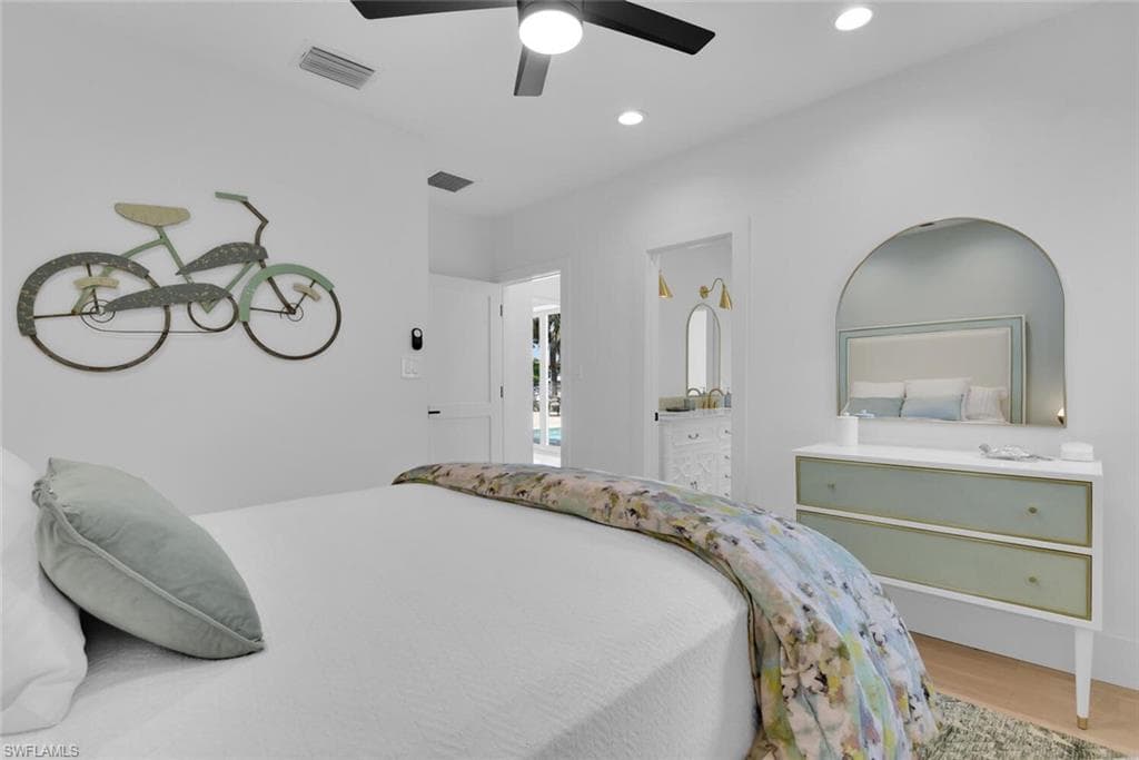 215 Mooring Line DR, NAPLES FL 34102-33