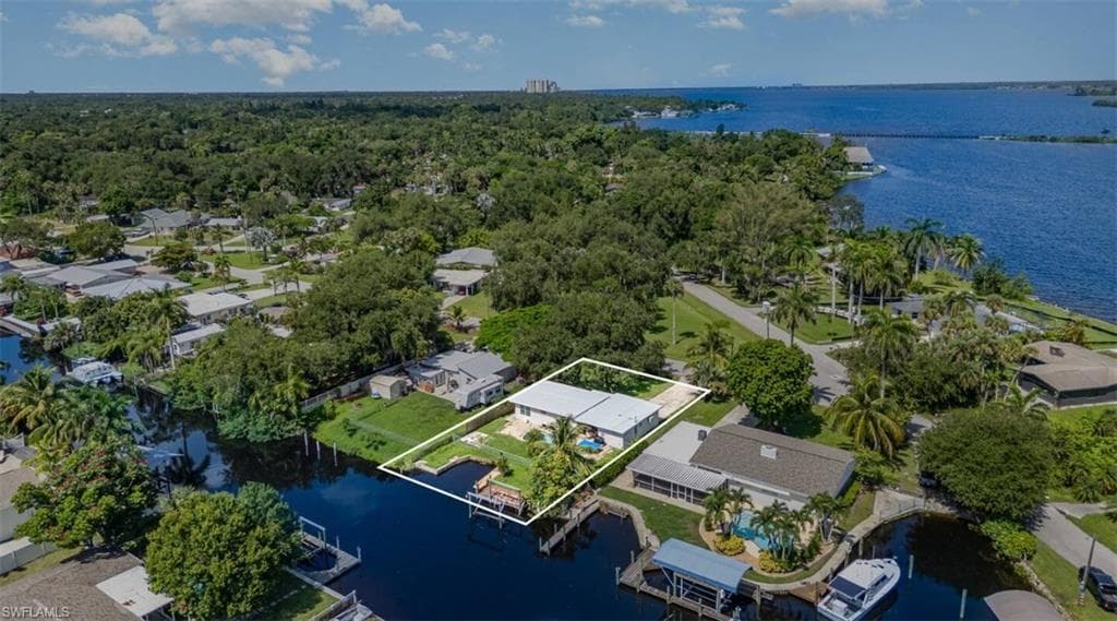 203 Kingston DR, FORT MYERS FL 33905-22