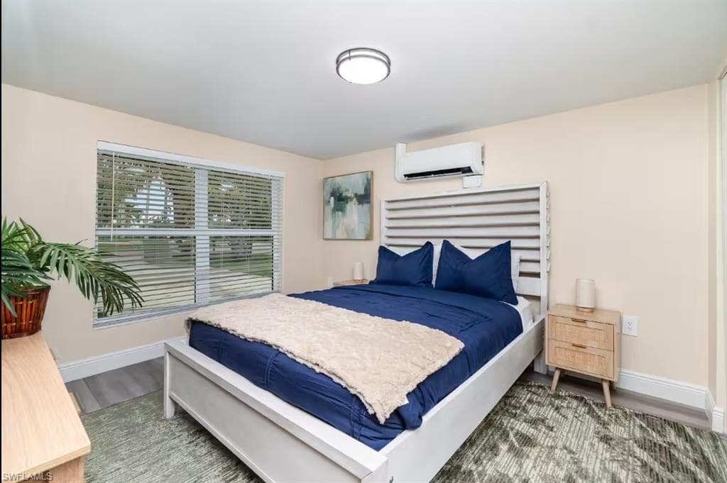 203 Kingston DR, FORT MYERS FL 33905-16