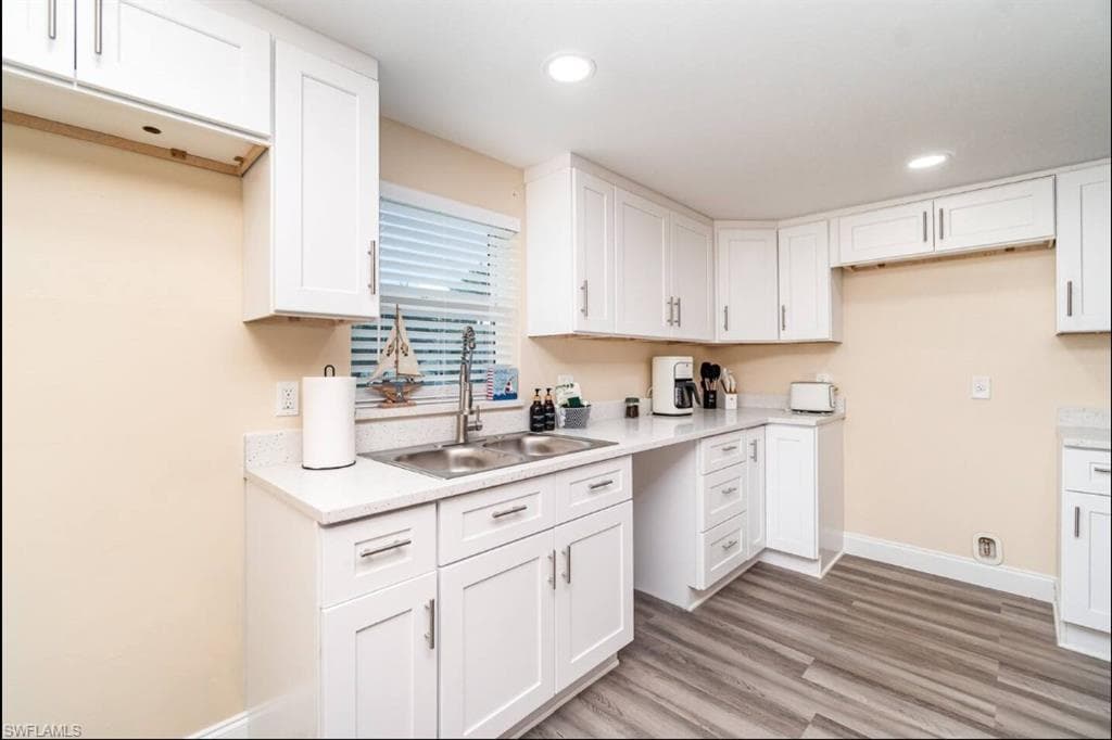 203 Kingston DR, FORT MYERS FL 33905-4