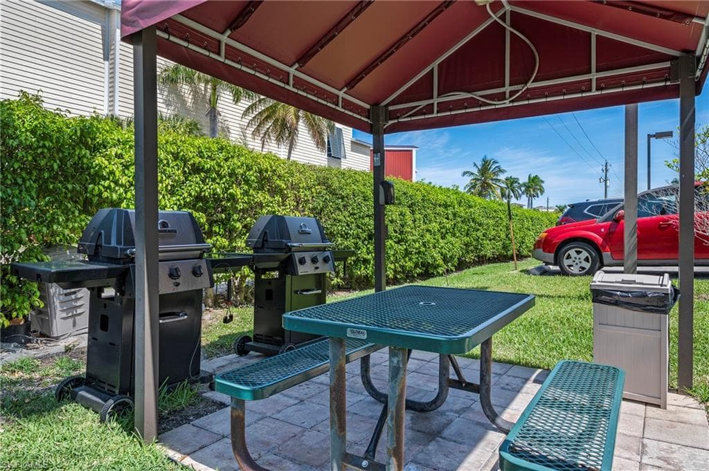 803 River Point DR # 306B, NAPLES FL 34102-16