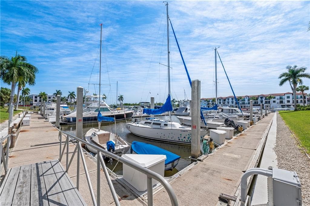 803 River Point DR # 306B, NAPLES FL 34102-9