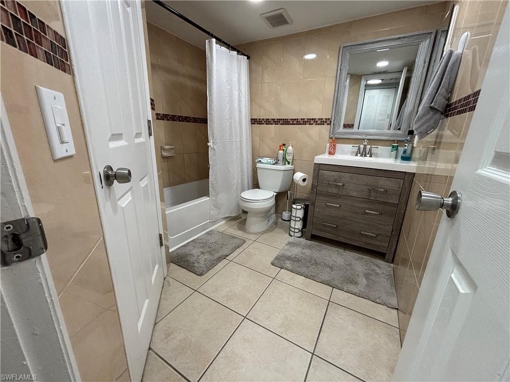 150 Santa Clara DR # 150, NAPLES FL 34104-4