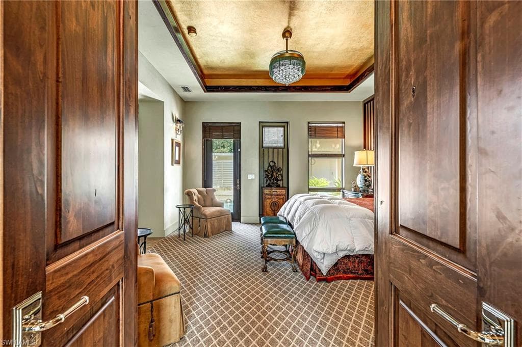 6908 Lone Oak BLVD, NAPLES FL 34109-25