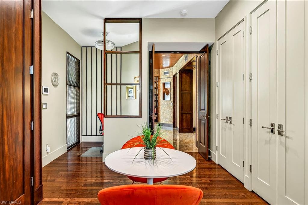 6908 Lone Oak BLVD, NAPLES FL 34109-33