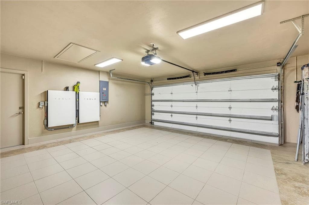 6908 Lone Oak BLVD, NAPLES FL 34109-34