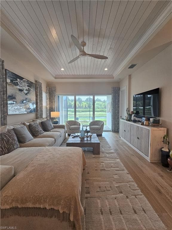 9007 Saint Lucia DR, NAPLES FL 34114-10