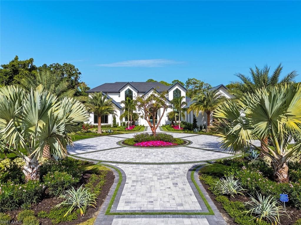 2145 Coach House LN, NAPLES FL 34105-5