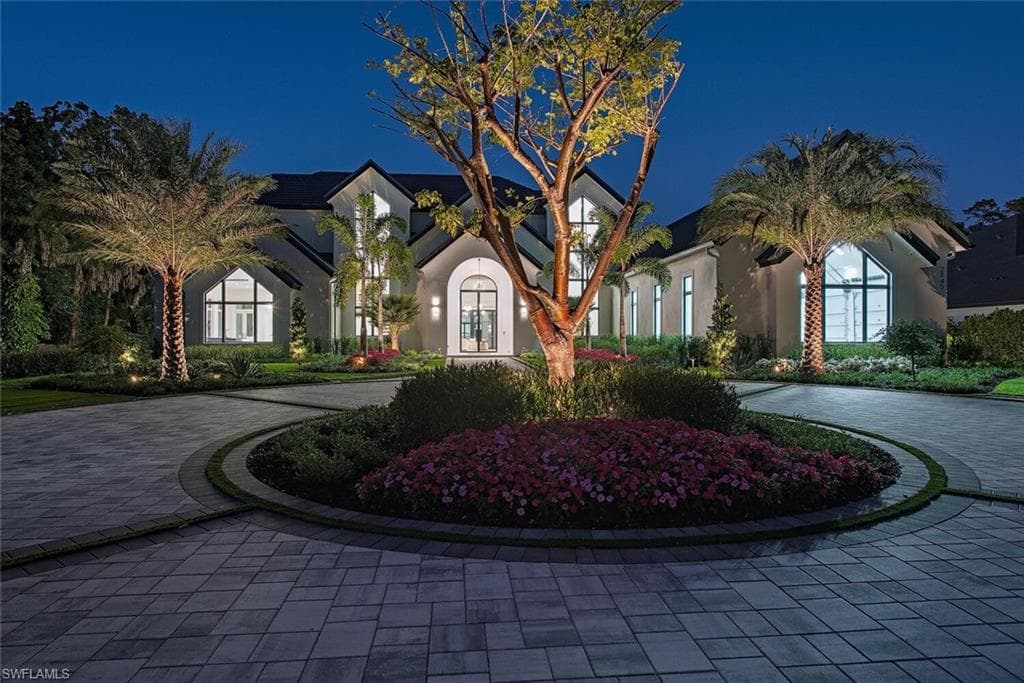 2145 Coach House LN, NAPLES FL 34105-4