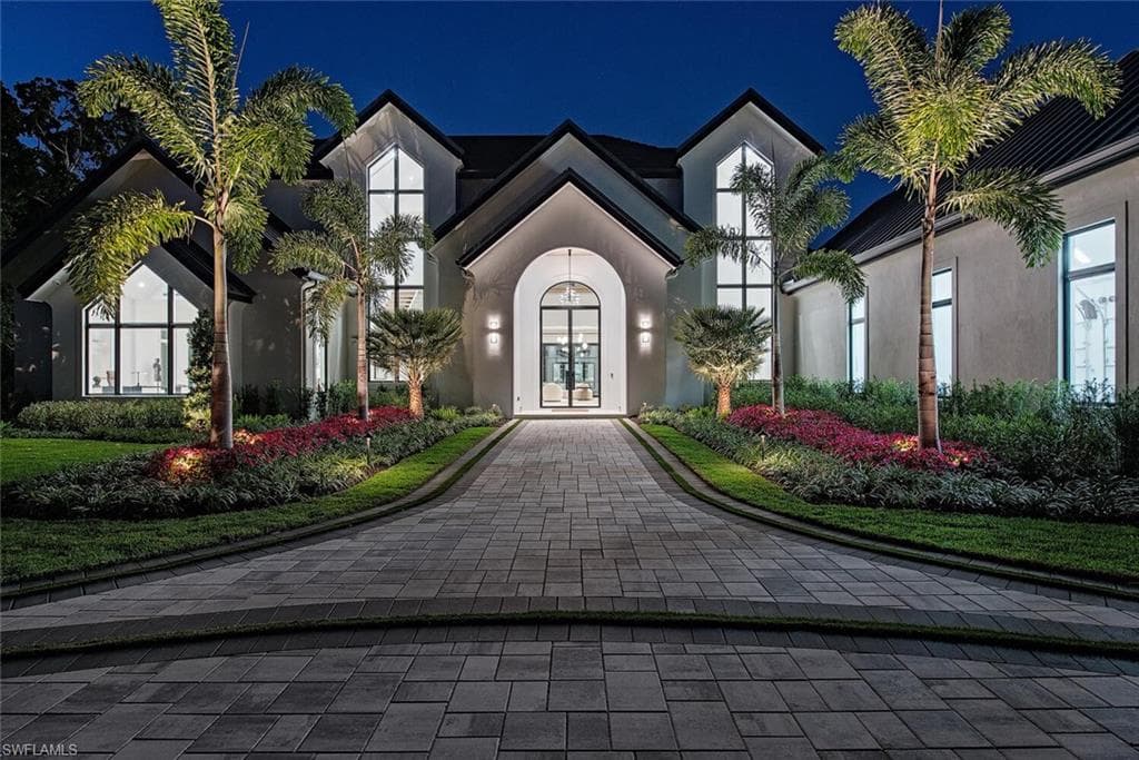 2145 Coach House LN, NAPLES FL 34105-3