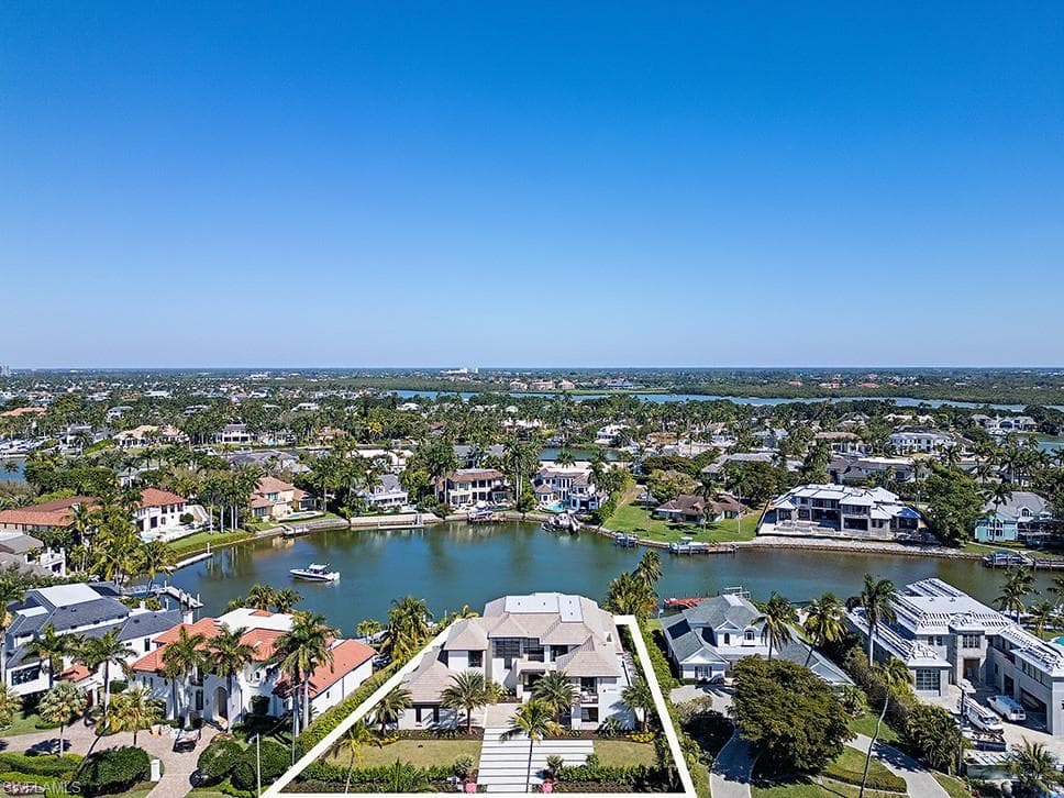 3163 Gin LN, NAPLES FL 34102-28