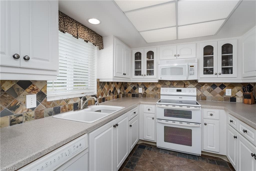 5515 Rattlesnake Hammock RD # 205, NAPLES FL 34113-13