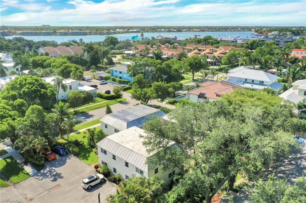 780 10th AVE S # 2, NAPLES FL 34102-20