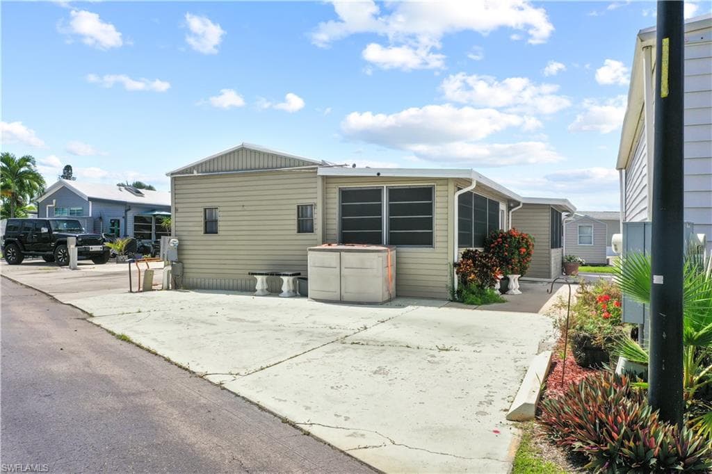 11641 Cardiff DR, FORT MYERS FL 33908-15